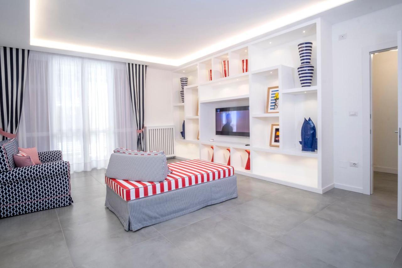 Yourhome - Unica Luxury Apartment Castellammare di Stabia Bagian luar foto
