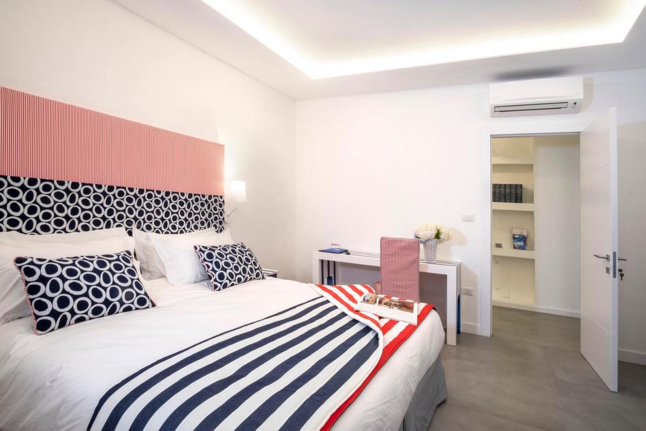 Yourhome - Unica Luxury Apartment Castellammare di Stabia Bagian luar foto